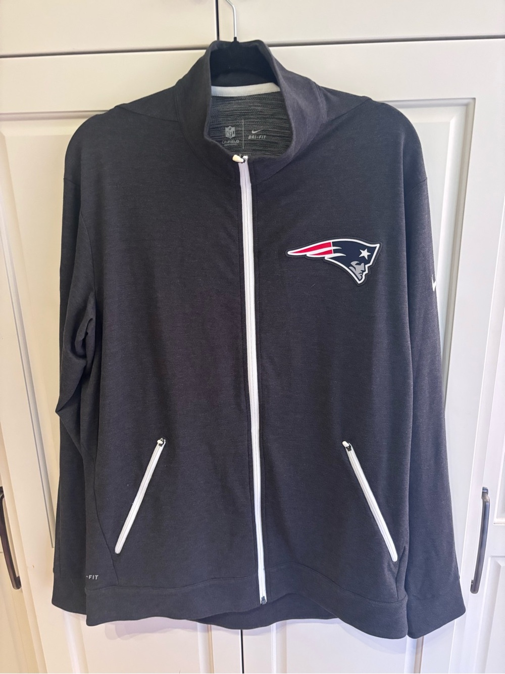 Nike NFL On Field Dri-FIT New England Patriots Full Zip Jacket Men’s Large L